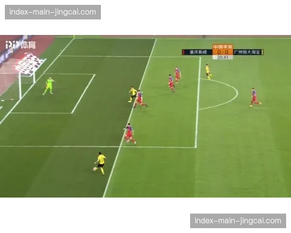 “场边镜头:一次争议越位判罚后,VAR回放画面同步显示攻方预期进球值” “场边镜头:一次争议越位判罚后,VAR回放画面同步显示攻方预期进球值”