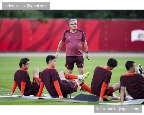 政策前瞻:国际足球协会理事会考虑修改规则以限制定位球防守中的身体接触 政策前瞻:国际足球协会理事会考虑修改规则以限制定位球防守中的身体接触