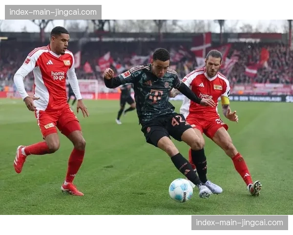 从季前赛到冠军加冕：拜仁慕尼黑2025-26赛季德甲征程回顾